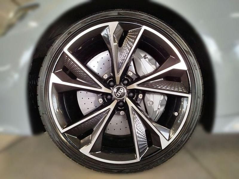 Gebraucht Audi RS7 Sportback Sport 600 PS (441 kW) 2022 Nardograu Kleinwagen