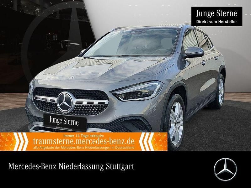 Grau Gebraucht 2022 Mercedes GLA250 Style SUV | 31.890 € (Fairer Preis) - Bild 1/3