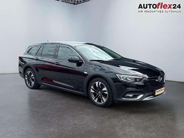 Onyx schwarz Gebraucht 2018 Opel Insignia Country Tourer Kombi | 23.398 € (Teuer) - Bild 1/4