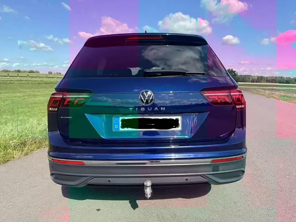Gebraucht VW Tiguan Allspace Move 150 PS (110 kW) 2023 Blau SUV