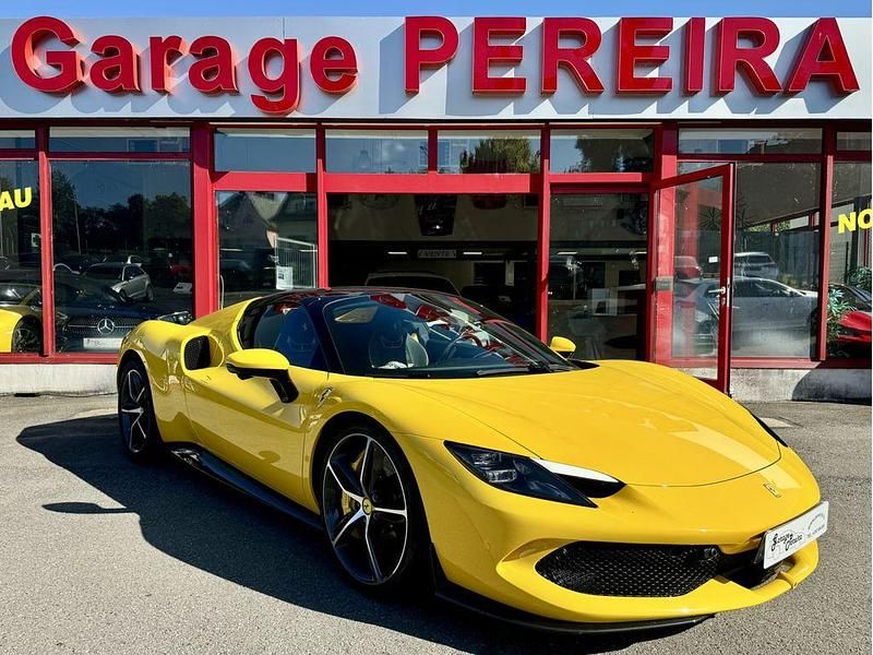 Gebraucht Ferrari 296 829 PS (609 kW) 2025 Gelb Cabrio