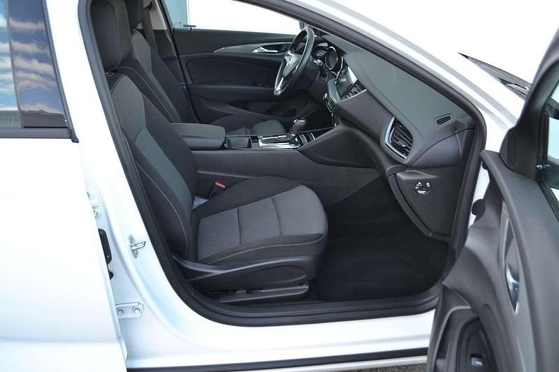 Gebraucht Opel Insignia 170 PS (125 kW) 2017 Weiß Kombi