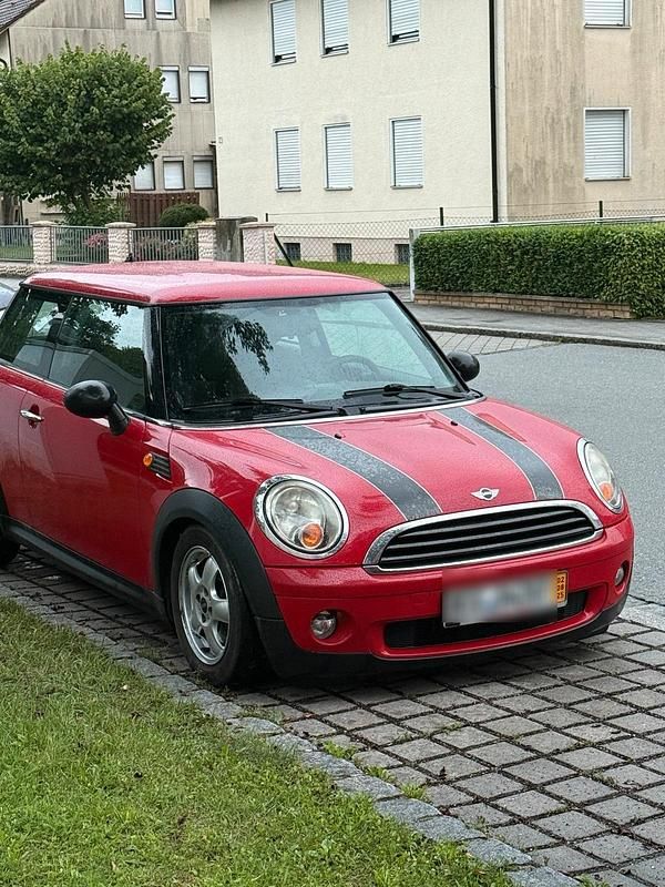 Rot Gebraucht 2010 Mini ONE Kleinwagen | 2.800 € - Bild 1/4
