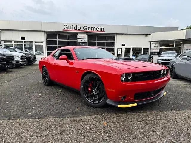 Second-hand Dodge Challenger 377 CP (277 kW) 2023 Roșu Coupe