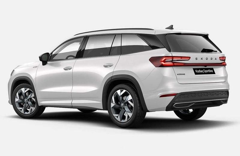 Neu Skoda Kodiaq SportLine 150 PS (110 kW) 2025 Stahlgrau SUV