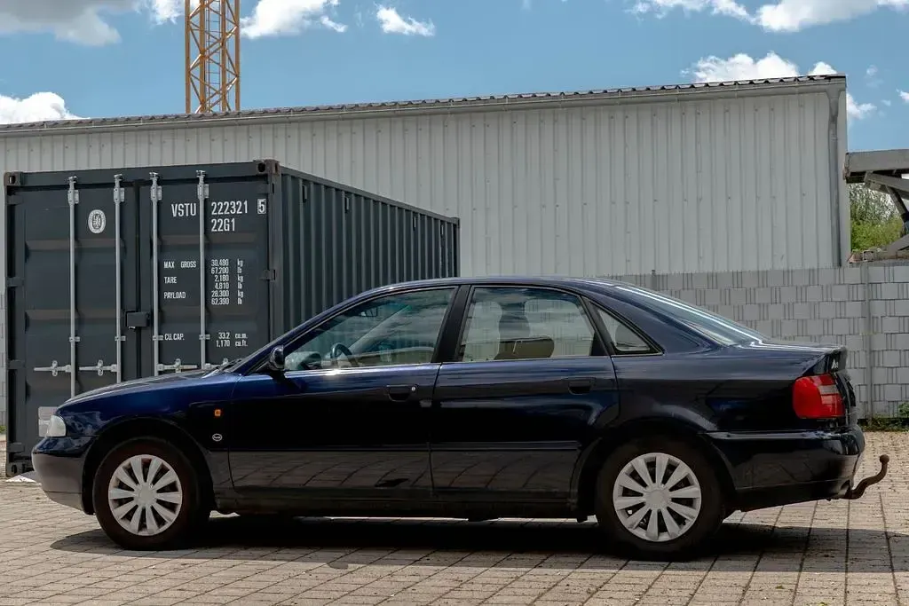Gebraucht Audi A4 S-Line 150 PS (110 kW) 1997 Blau Limousine