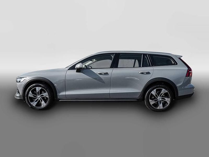 Gebraucht Volvo V60 CC Plus 197 PS (144 kW) 2024 Grau Kombi