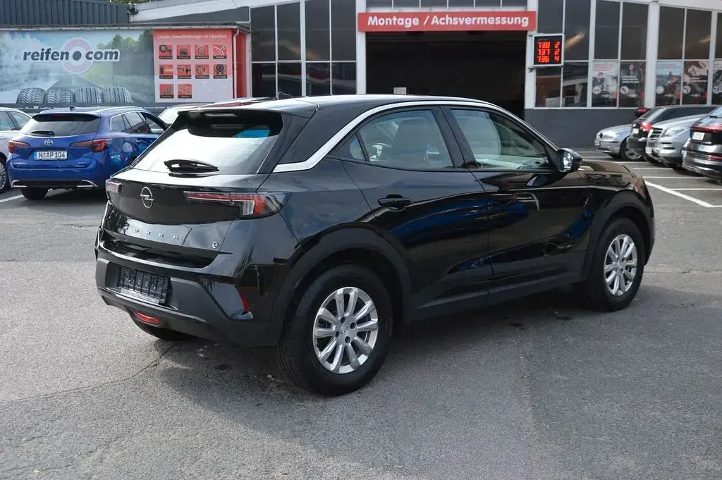 Gebraucht Opel Mokka-e Edition 100 kW (136 PS) 2022 Schwarz SUV