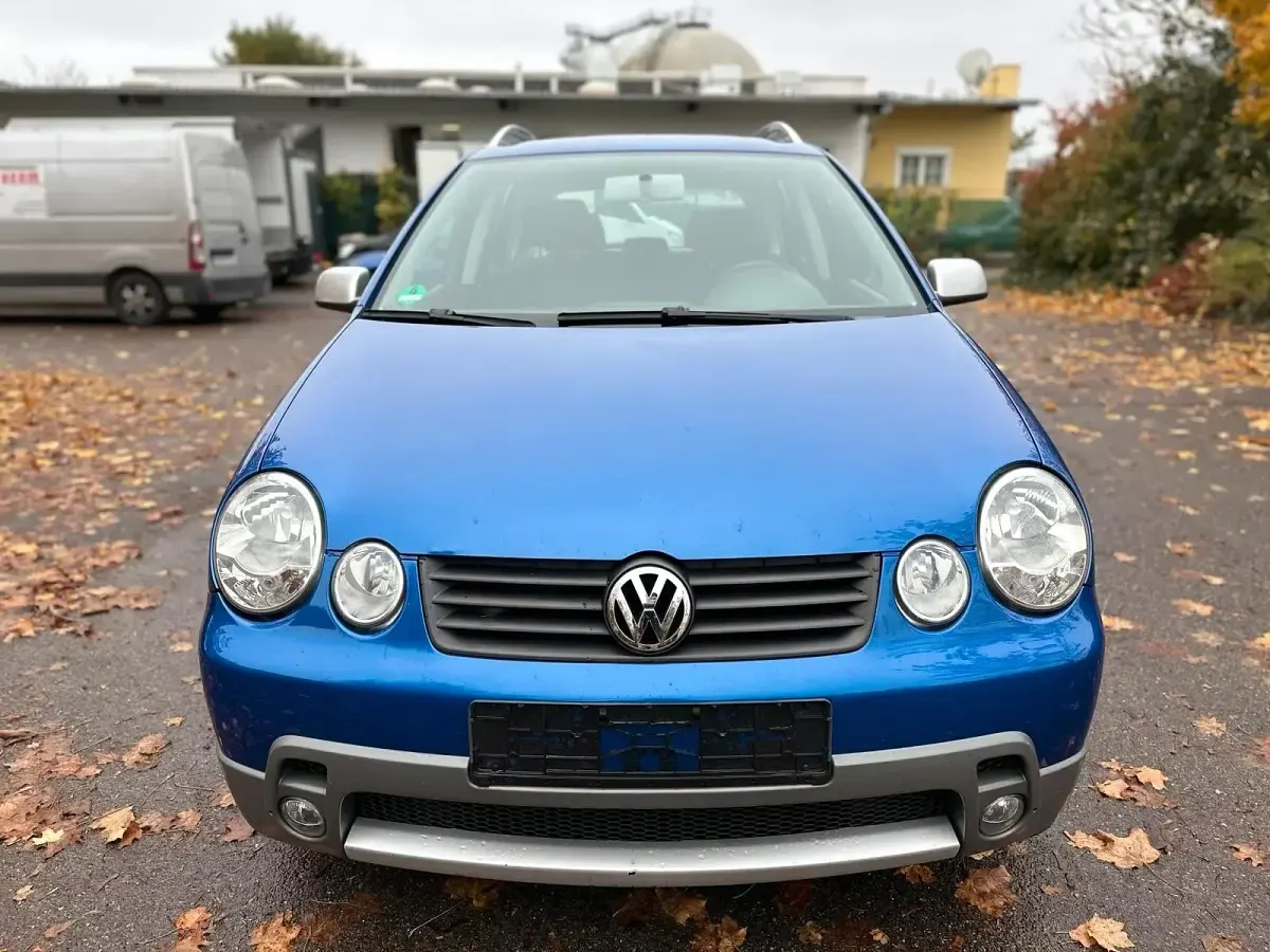 Gebraucht VW Polo 75 PS (55 kW) 2004 Blau Kleinwagen