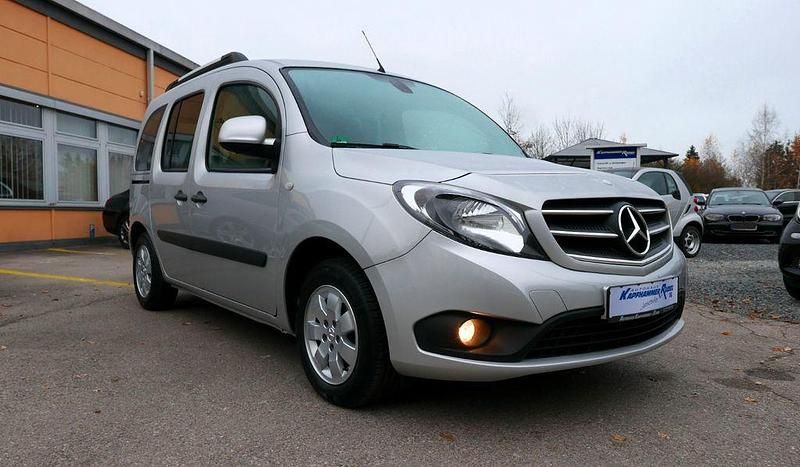Gebraucht Mercedes Citan 111 Edition 110 PS (80 kW) 2019 Silber Van / Kleinbus