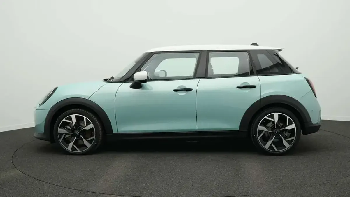 Gebraucht Mini Cooper S Classic 204 PS (150 kW) 2025 Grün Kleinwagen