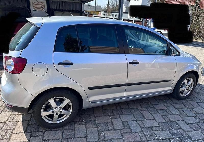 Gebraucht VW Golf Plus Cross Trendline 102 PS (75 kW) 2008 Silber Van / Kleinbus
