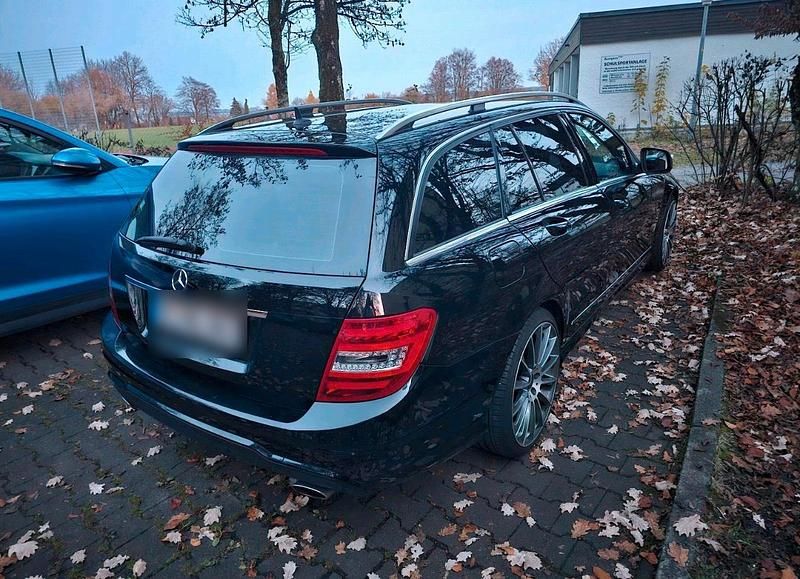 Gebraucht Mercedes C230 204 PS (150 kW) 2008 Schwarz Kombi