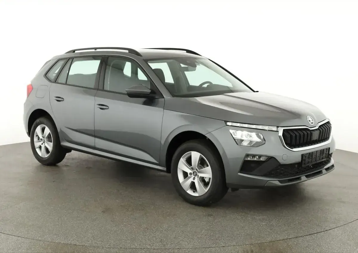 Neu Skoda Kamiq Monte Carlo 150 PS (110 kW) 2025 Schwarz magic perleffekt SUV