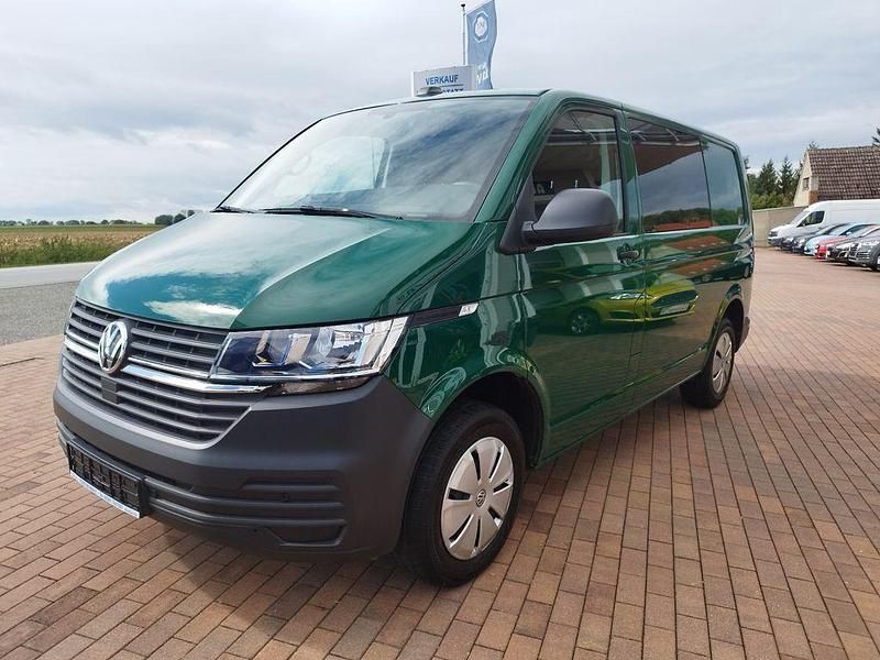 Gebraucht VW Transporter 150 PS (110 kW) 2022 Grün Van