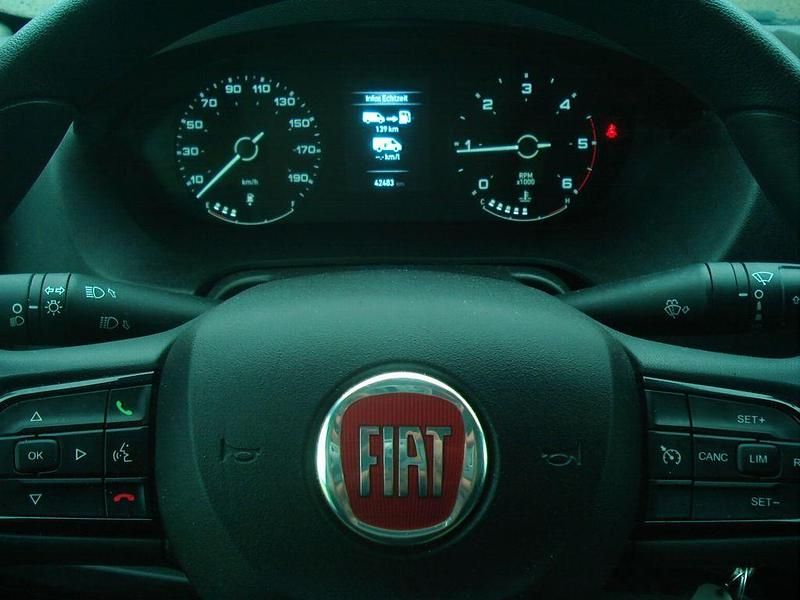 Gebraucht Fiat Ducato 120 PS (88 kW) 2023 Weiß Van