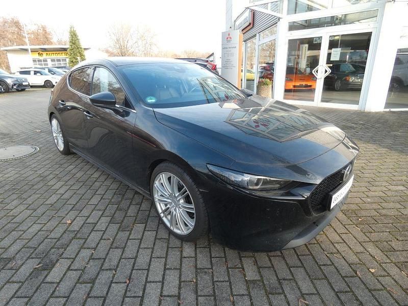 Schwarz Gebraucht 2021 Mazda 3 Selection Limousine | 18.790 € (Guter Preis) - Bild 1/4