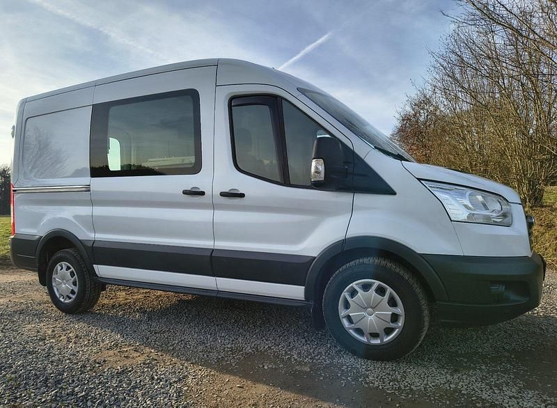 Gebraucht Ford Transit Trend 130 PS (95 kW) 2020 Weiß Van / Kleinbus