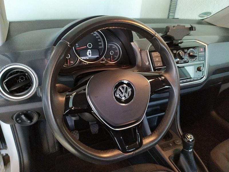 Gebraucht VW up! Pure 75 PS (55 kW) 2018 Weiß Kleinwagen
