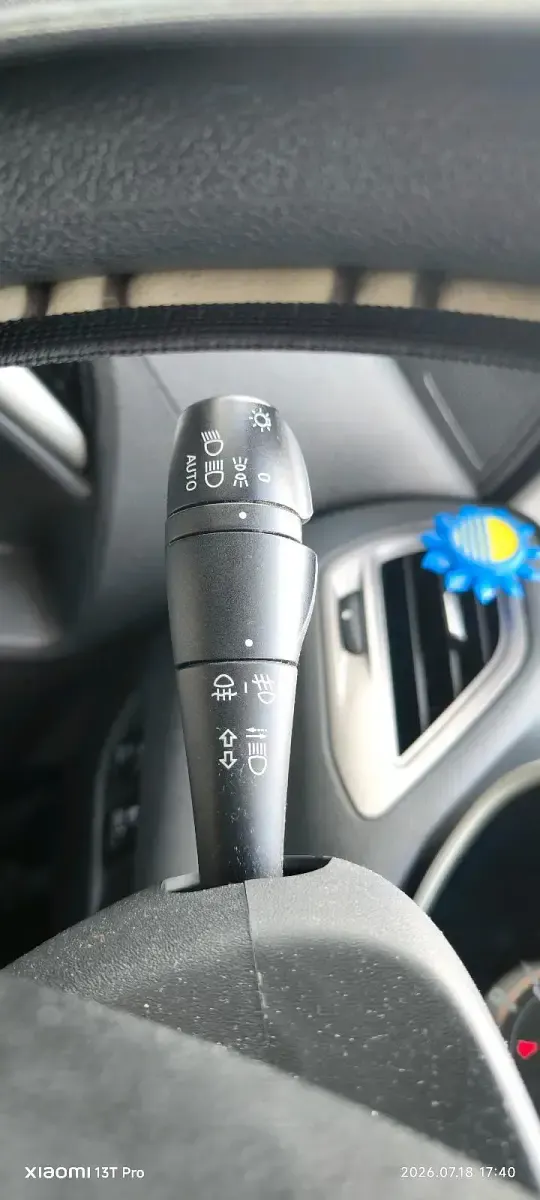 Gebraucht Lada Vesta 106 PS (77 kW) 2017 Andere farben Limousine