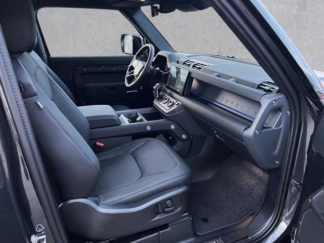 Gebraucht Land Rover Defender SE Dynamic 300 PS (220 kW) 2024 Carpathain SUV