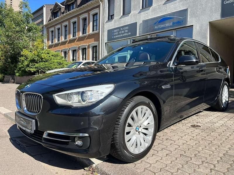 Saphirschwarz Gebraucht 2014 BMW 530 Luxury Line Limousine | 15.850 € (Guter Preis) - Bild 1/4