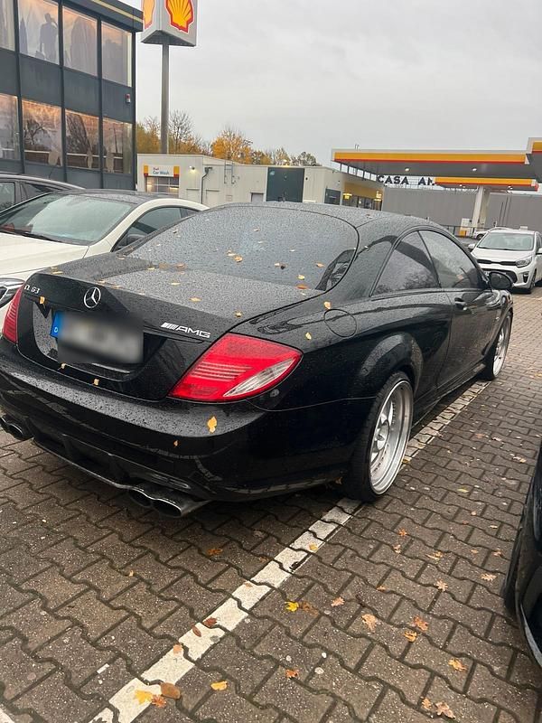 Schwarz Gebraucht 2007 Mercedes CL63 AMG AMG Coupé | 17.000 € - Bild 1/4