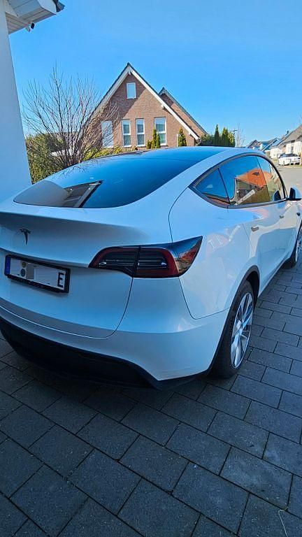 Gebraucht Tesla Model Y 219 kW (299 PS) 2024 Weiß SUV