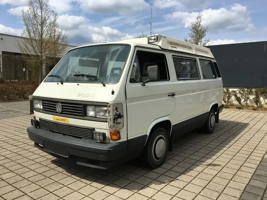Second-hand VW Multivan 95 CP (69 kW) 1988 Alb Monovolum