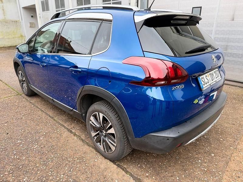 Gebraucht Peugeot 2008 Allure 114 PS (83 kW) 2019 Blau SUV
