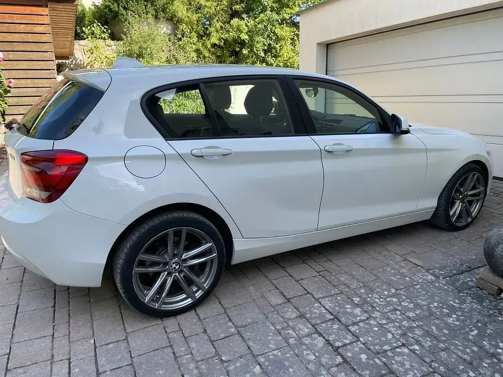 Gebraucht BMW 118 170 PS (125 kW) 2014 Weiß Kleinwagen