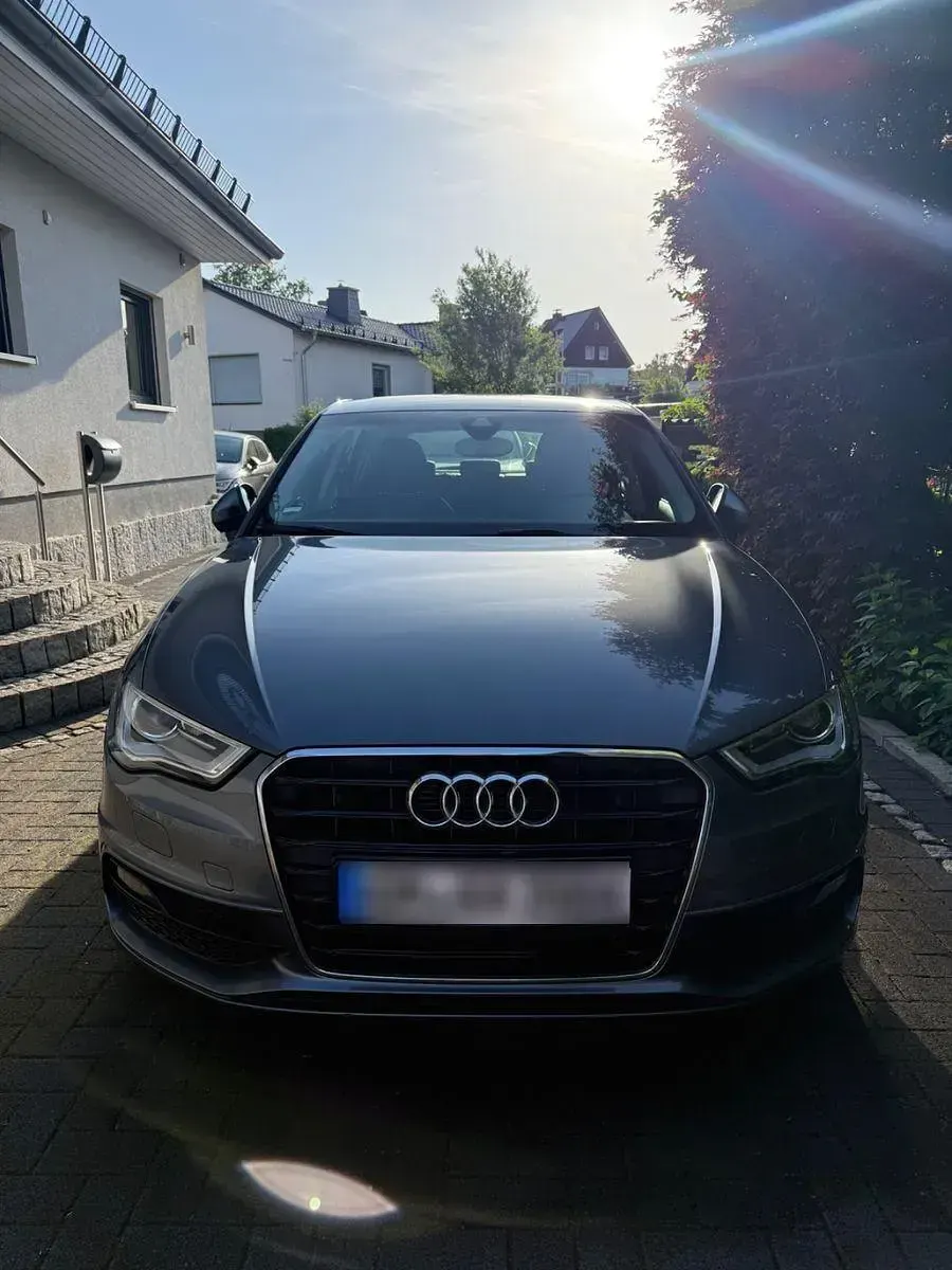 Gebraucht Audi A3 S-Line 150 PS (110 kW) 2015 Grau Limousine