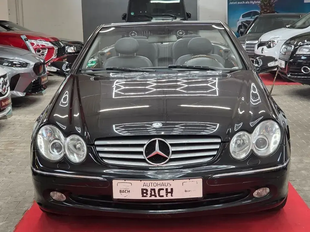 Gebraucht Mercedes CLK320 Elegance 218 PS (160 kW) 2003 Schwarz Cabrio