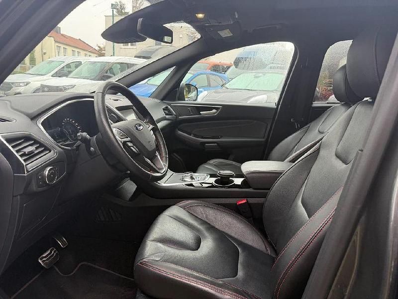 Używany Ford S-MAX ST-Line 150 KM (110 kW) 2023 Szary Minivan