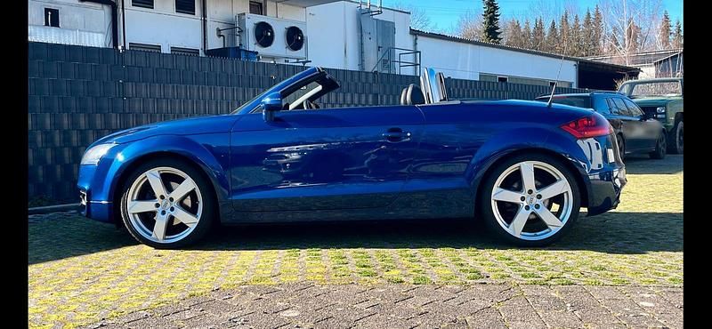 Gebraucht Audi TT Roadster 160 PS (117 kW) 2012 Blau Cabrio