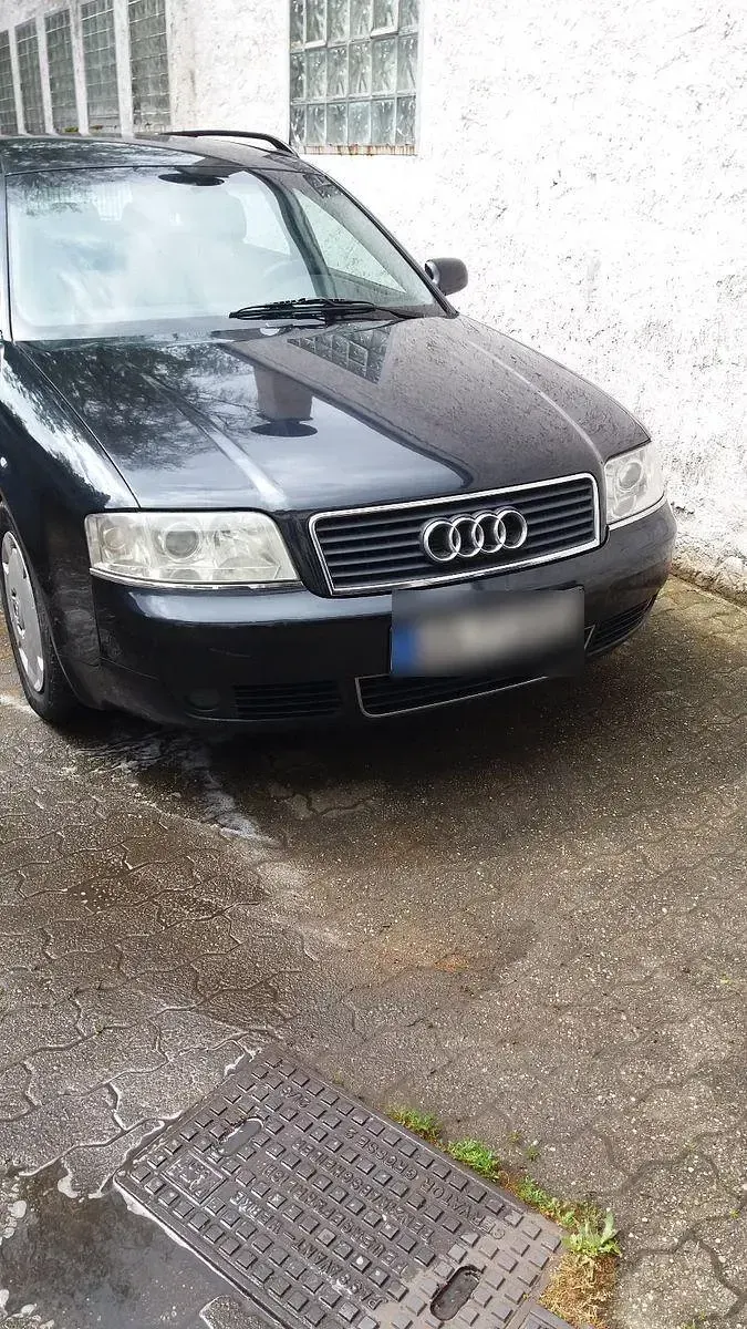 Gebraucht Audi A6 131 PS (96 kW) 2003 Schwarz Kombi