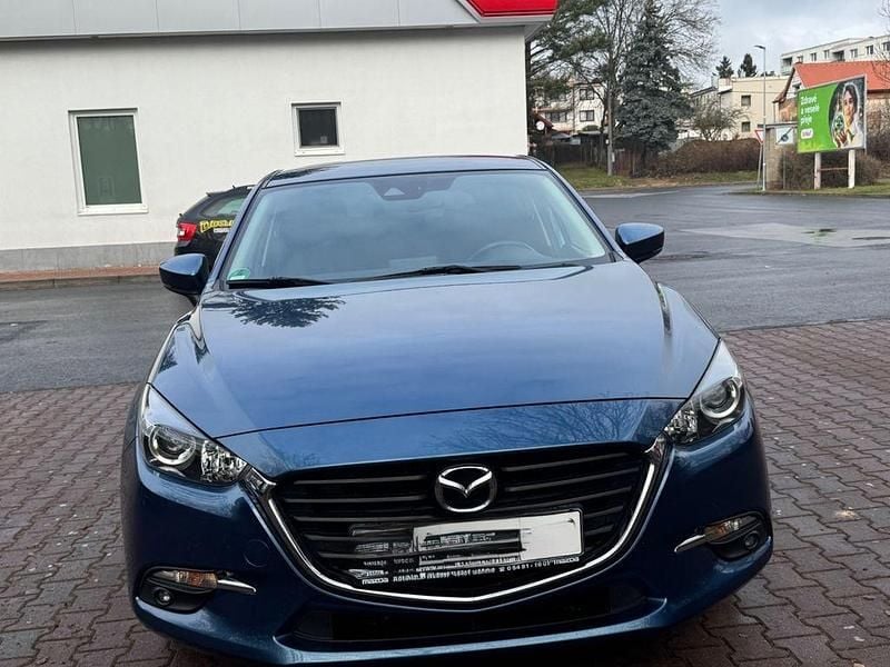 Blau Gebraucht 2016 Mazda 3 Center-Line Limousine | 8.000 € (Guter Preis) - Bild 1/4