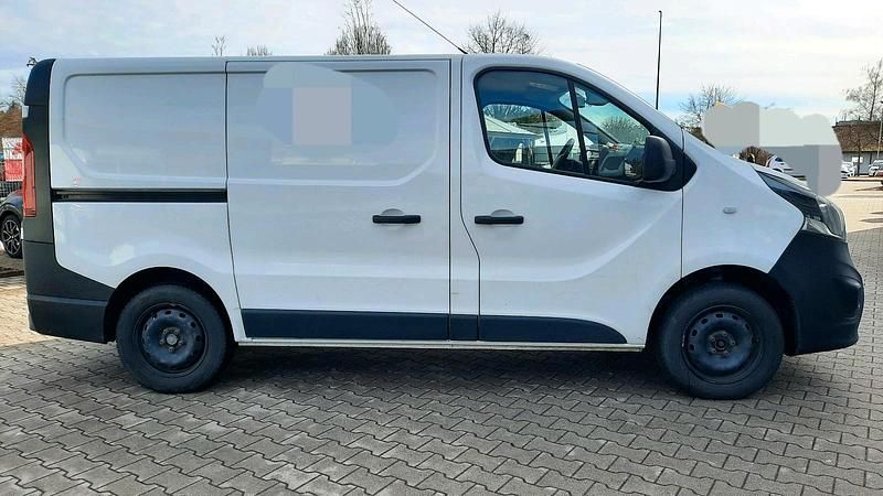 Gebraucht Opel Vivaro 120 PS (88 kW) 2019 Weiß Van / Kleinbus