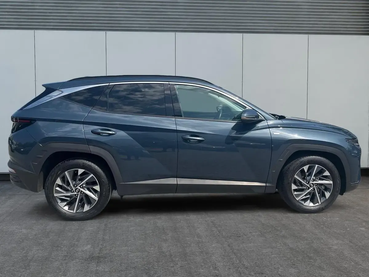 Gebraucht Hyundai Tucson Trend 150 PS (110 kW) 2022 Teal blue SUV