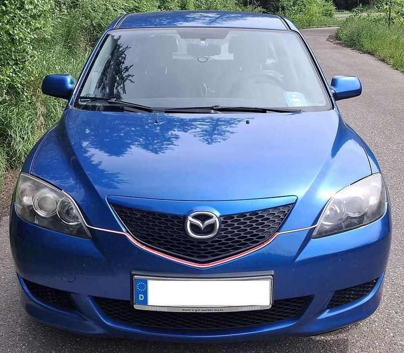 Blau Gebraucht 2004 Mazda 3 Comfort Limousine | 2.399 € (Fairer Preis) - Bild 1/4
