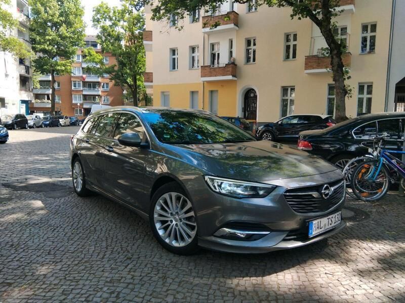 Andere außenfarben Gebraucht 2018 Opel Insignia OPC Kombi | 8.650 € (Superpreis) - Bild 1/4