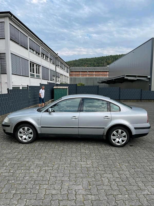Gebraucht VW Passat 2002 Grau Limousine