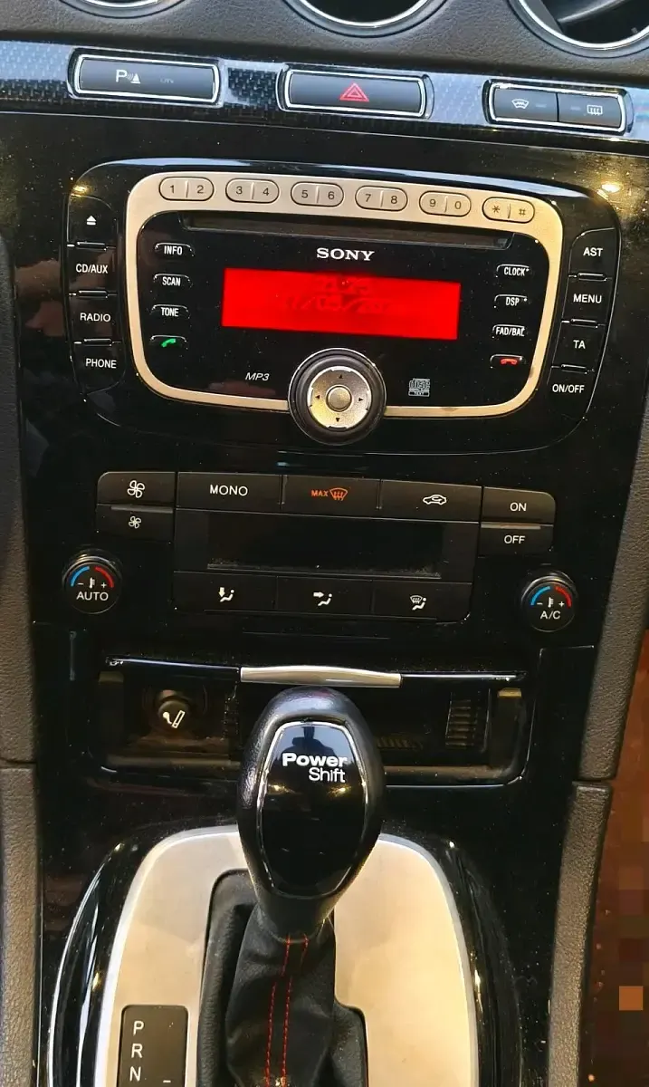 Gebraucht Ford S-MAX S 203 PS (149 kW) 2011 Silber Van / Kleinbus