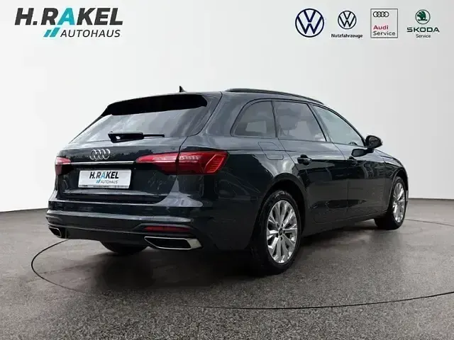 Gebraucht Audi A4 Ambiente 163 PS (119 kW) 2023 Grau Kombi