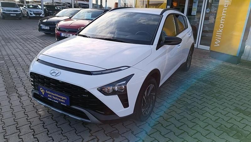 Gebraucht Hyundai Bayon GO! 101 PS (74 kW) 2022 Weiß SUV