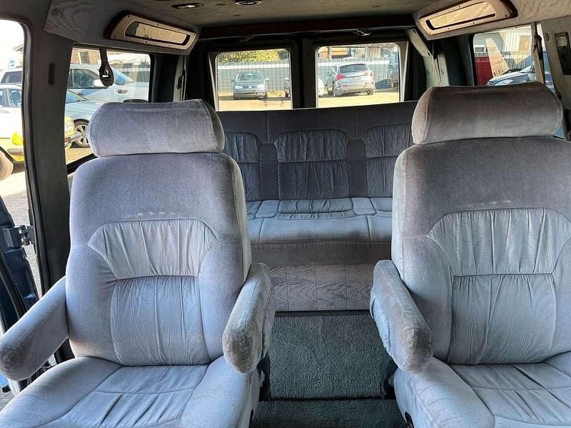Używany Ford Econoline 227 KM (166 kW) 1997 Niebieski Minivan