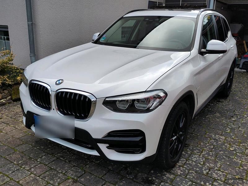 Weiß Gebraucht 2021 BMW X3 SUV | 29.900 € (Guter Preis) - Bild 1/4