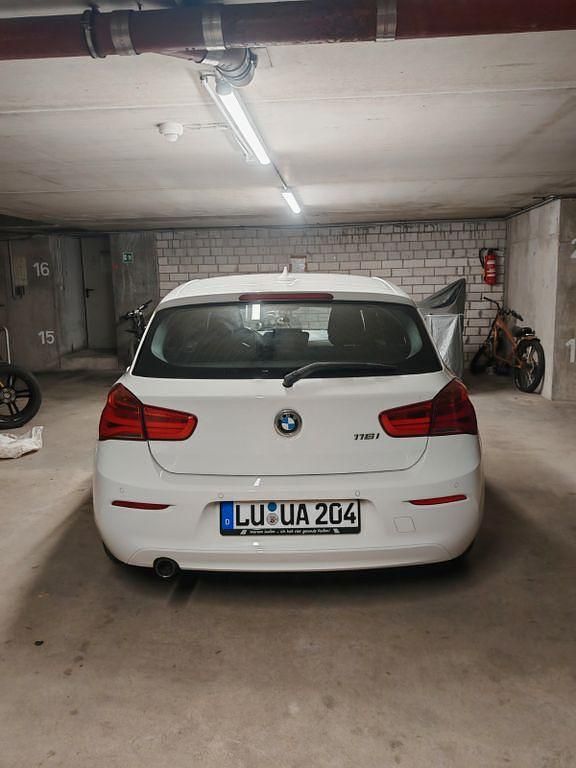 Gebraucht BMW 116 109 PS (80 kW) 2017 Weiß Kleinwagen