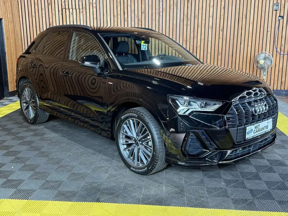 Gebraucht Audi Q3 S-Line 150 PS (110 kW) 2024 Mythosschwarz SUV