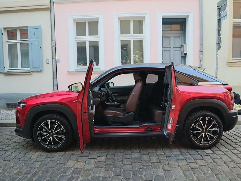 Gebraucht Mazda MX30 Makoto 106 kW (145 PS) 2023 Rot SUV